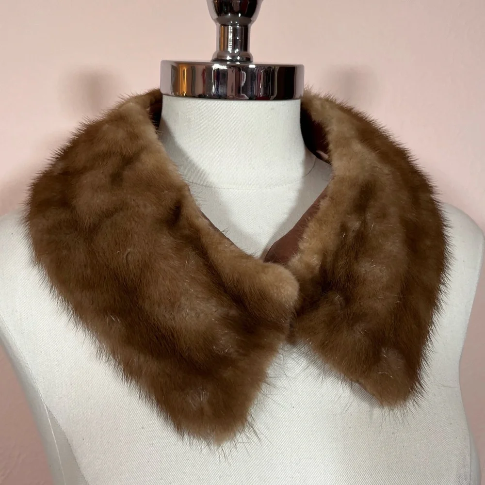 Vintage 1940 50 Retro art deco Boat neck Mobwife Real Minx Fur Brown wide Collar